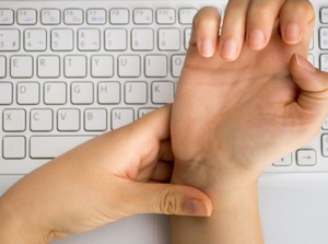 Treat Carpal Tunnel Syndrome Glendale