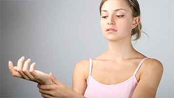 Carpal Tunnel Syndrome Treatment at Arizona Family Wellness and Chiropractic Glendale AZ